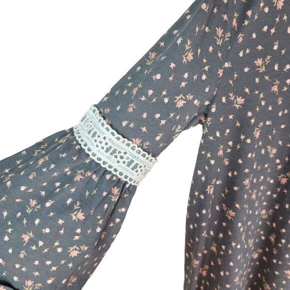 Children's Place Girls Floral Dress Gray Pink Size 10 Large Bell Sleeves Shift - Picture 3 of 6